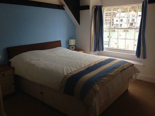 Harbour Moon Inn Лоо Екстер'єр фото